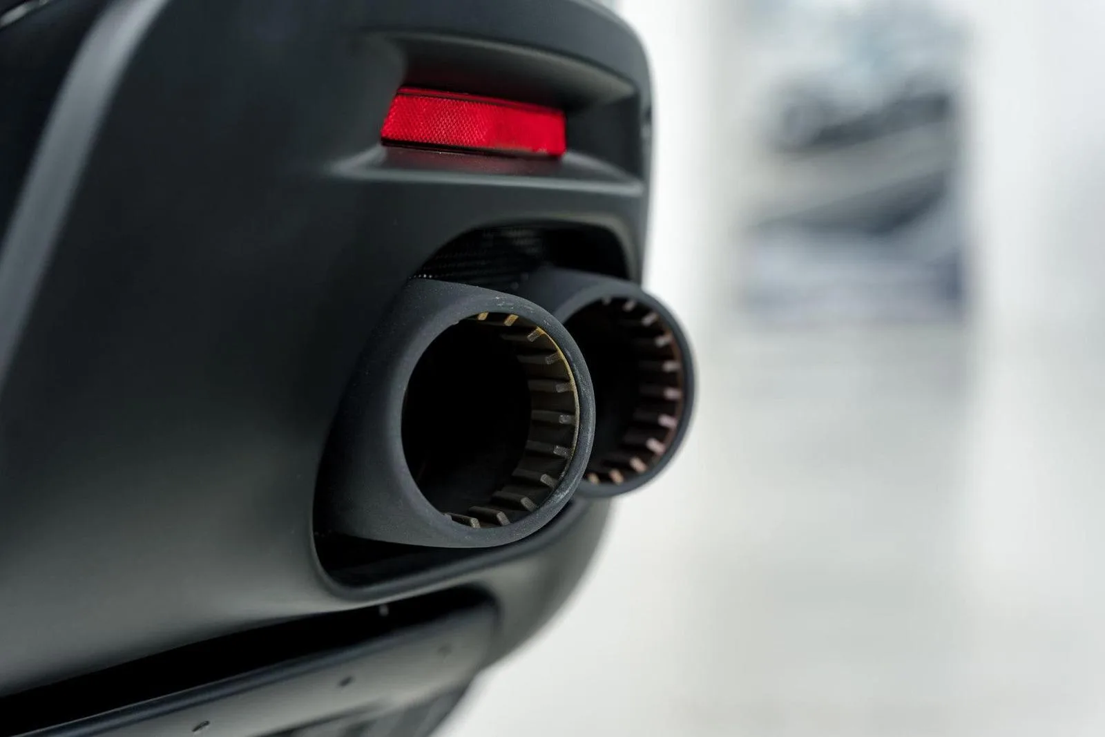2025 Ferrari Roma Spider, 8/30
