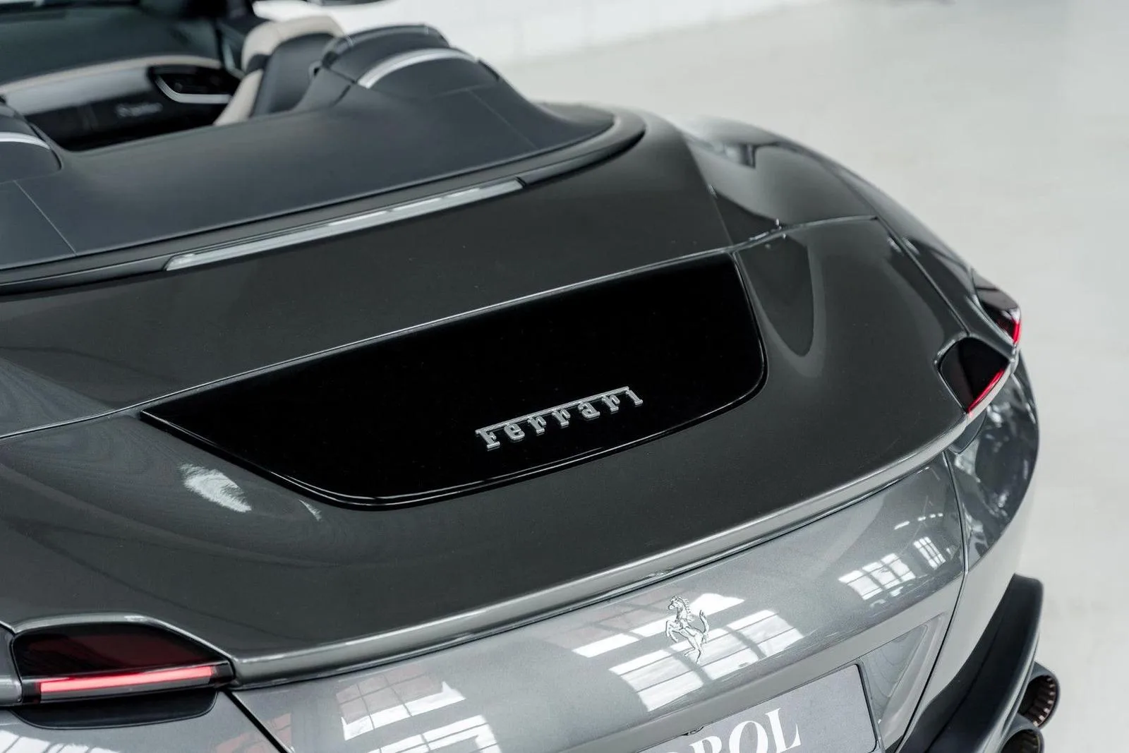 2025 Ferrari Roma Spider, 10/30
