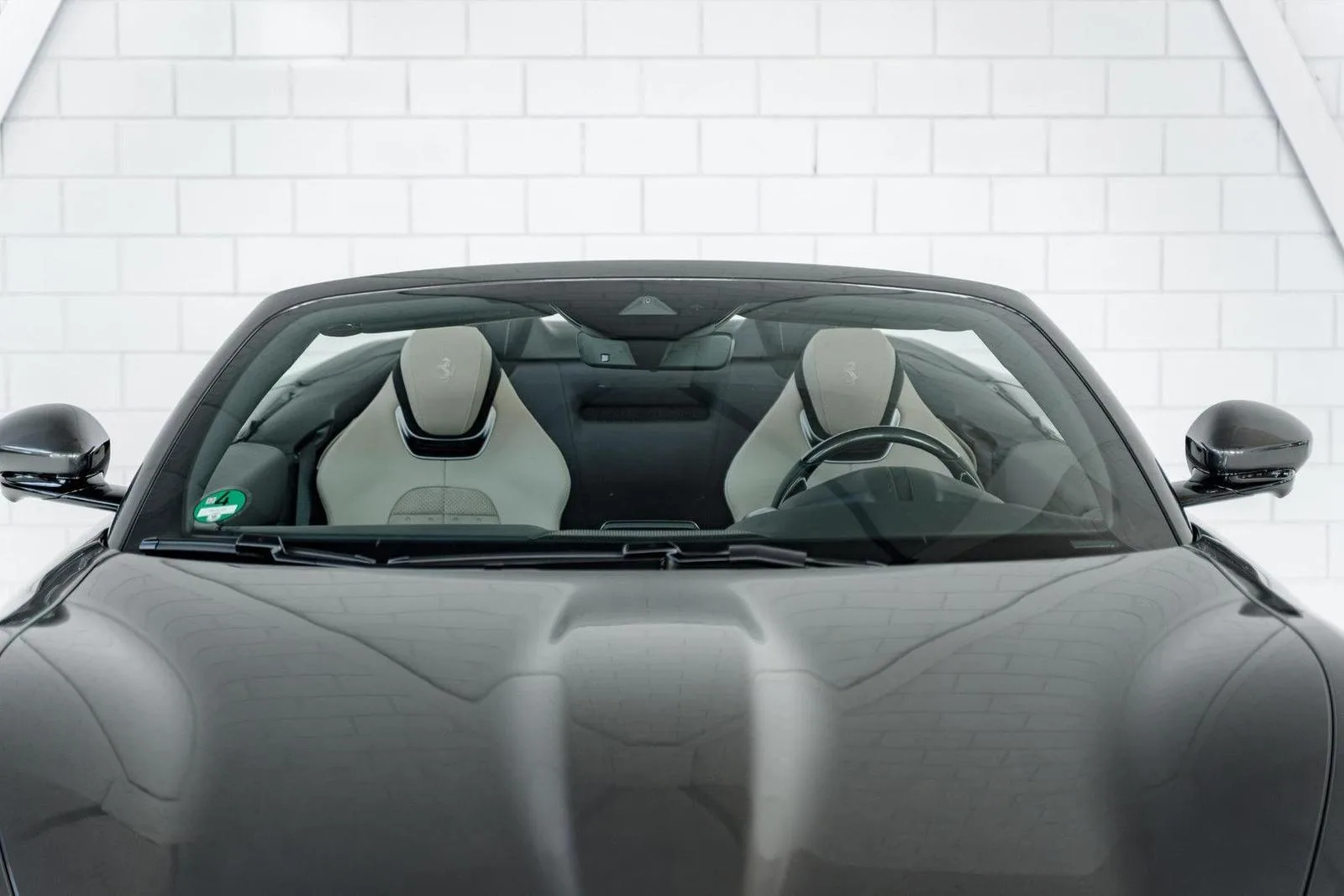 2025 Ferrari Roma Spider, 25/30
