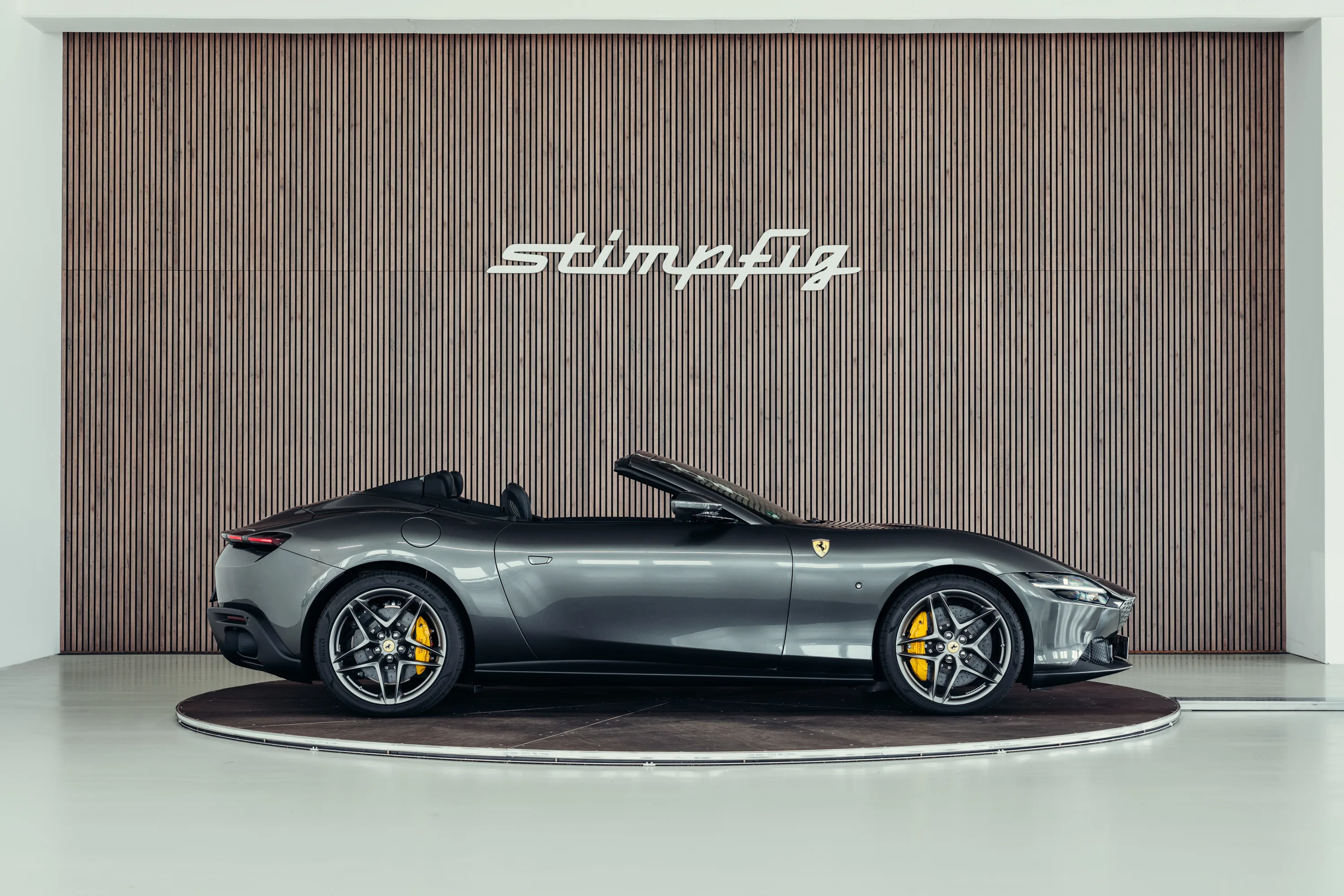 2025 Ferrari Roma Spider, 6/30