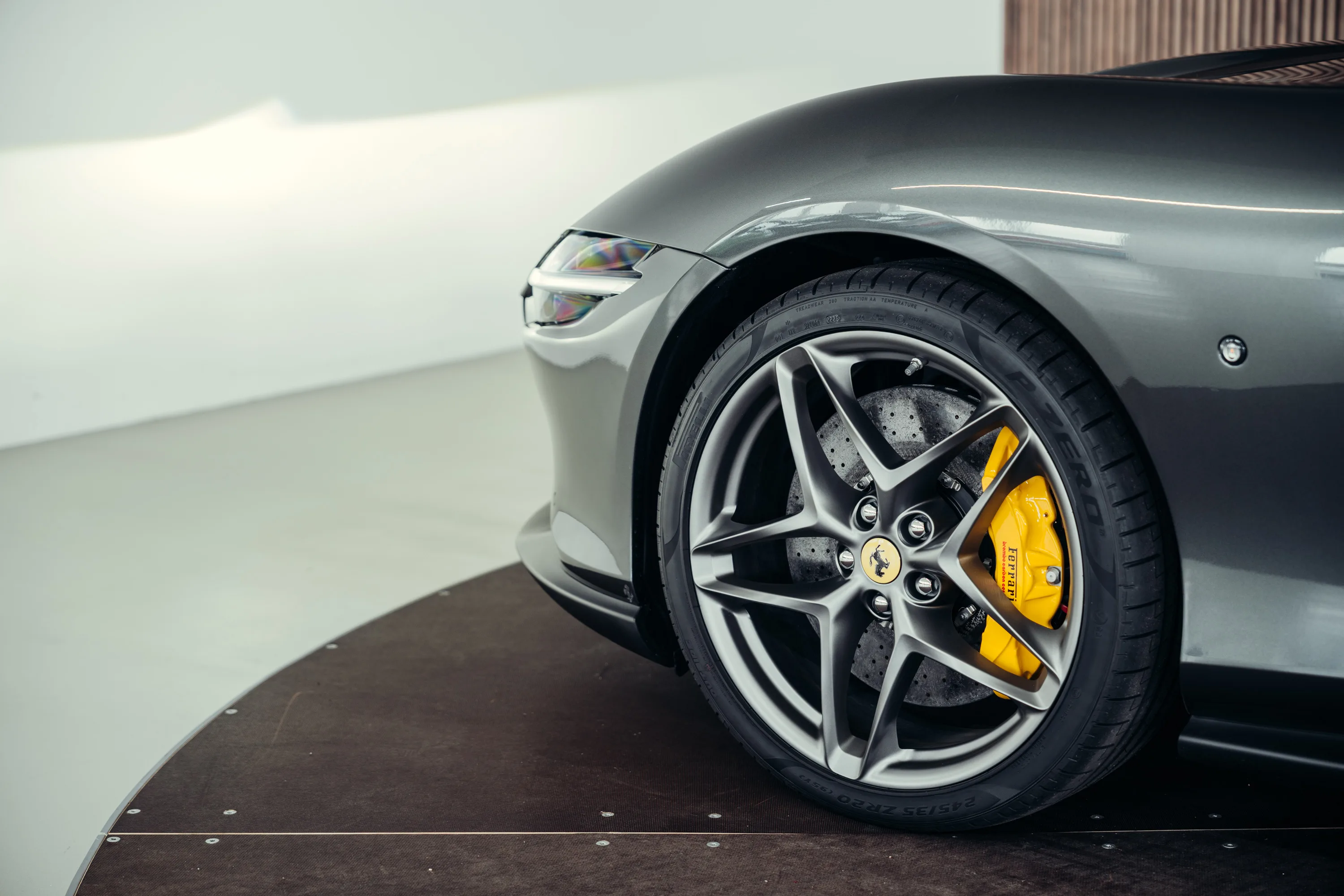 2025 Ferrari Roma Spider, 16/30