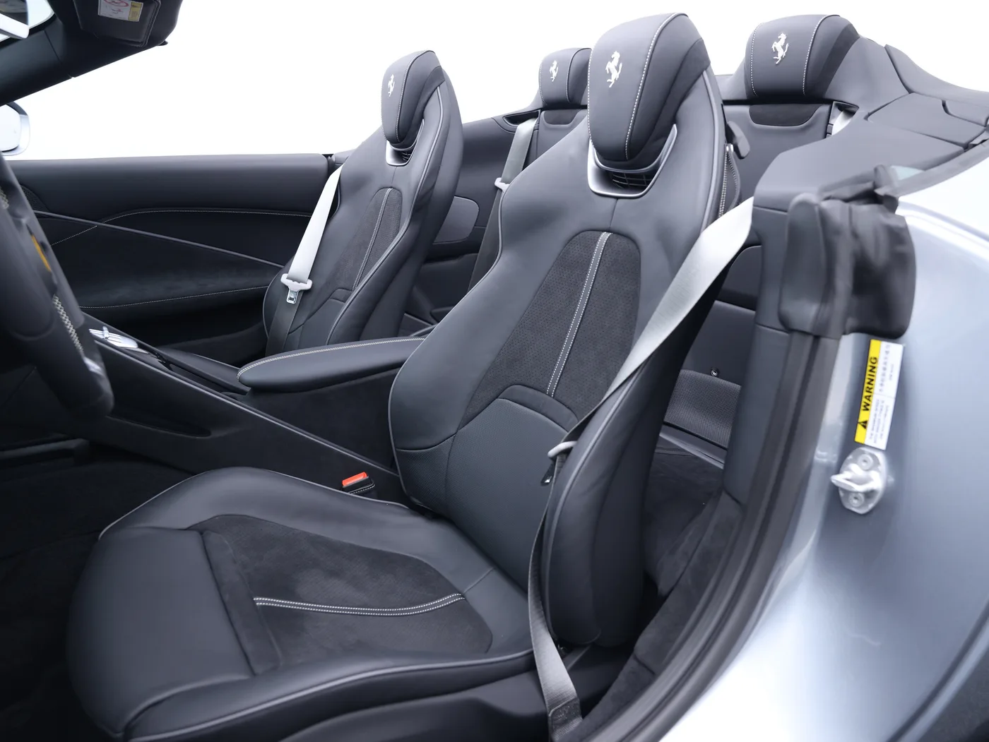 2025 Ferrari Roma Spider offered by a specialist dealer in Frankfurt am Main, Germany, photo 6 of 15