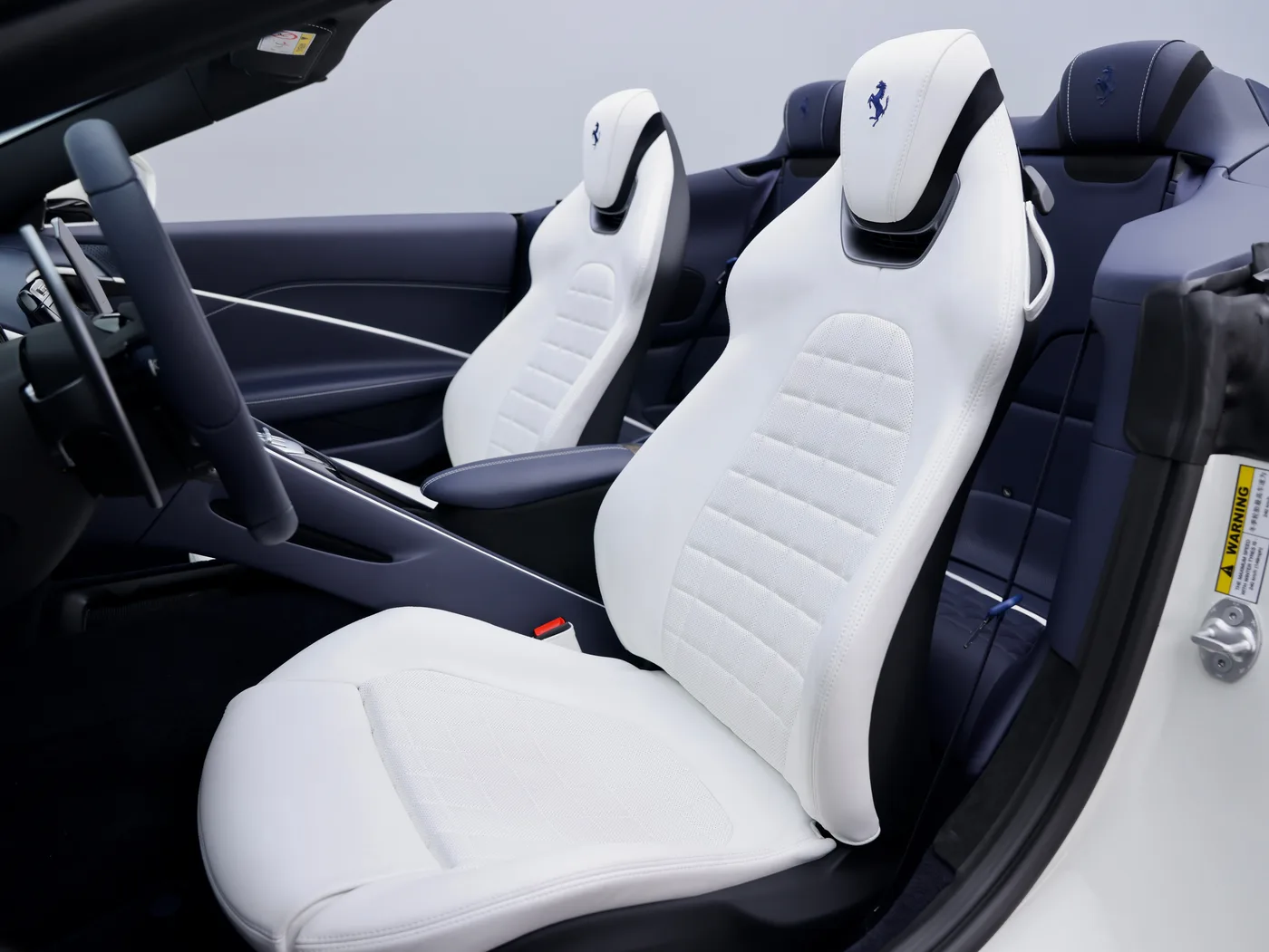 2025 Ferrari Roma Spider offered by a specialist dealer in Frankfurt am Main, Germany, photo 6 of 15