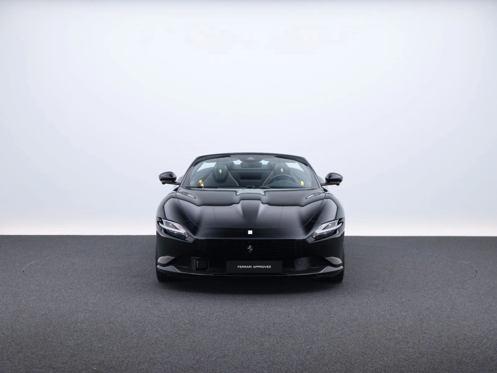 2025 Ferrari Roma Spider, 3/30