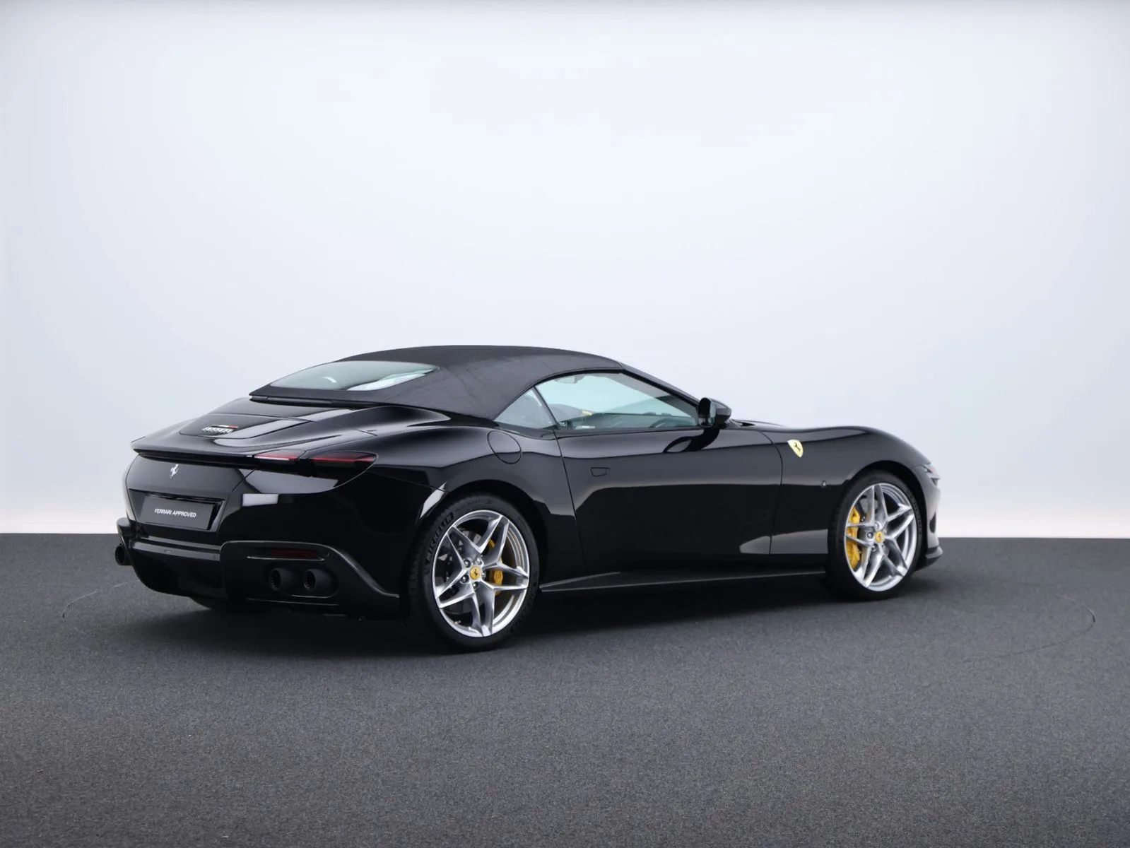 2025 Ferrari Roma Spider, 7/30