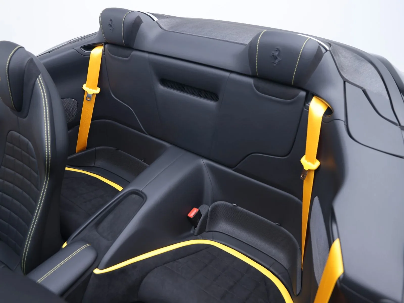 2025 Ferrari Roma Spider, 22/30