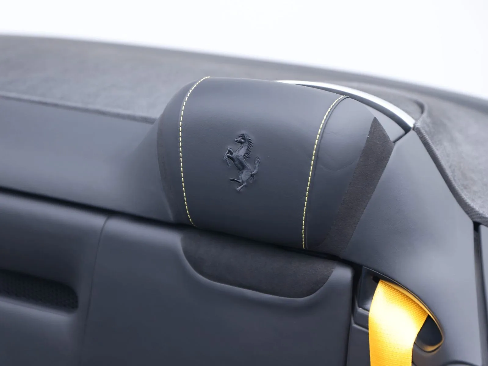 2025 Ferrari Roma Spider, 23/30
