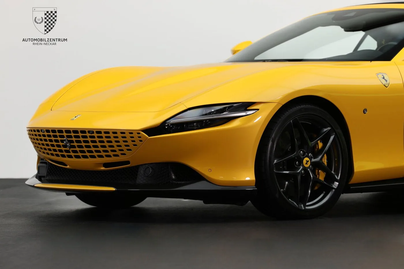 2025 Ferrari Roma Spider angeboten von einem Supersportwagenhändler in Viernheim, Deutschland, Foto 4 von 25