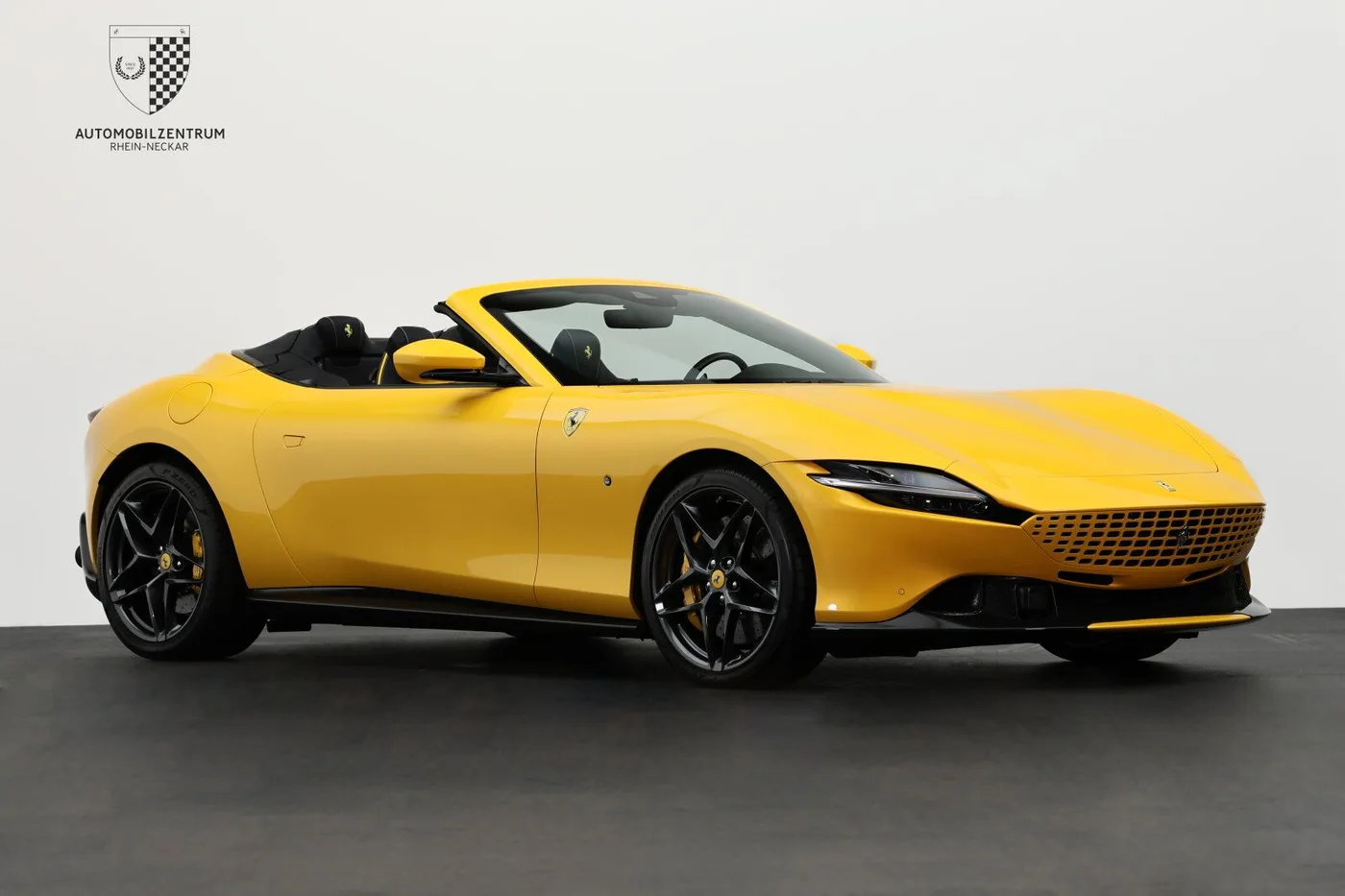2025 Ferrari Roma Spider angeboten von einem Supersportwagenhändler in Viernheim, Deutschland, Foto 11 von 25