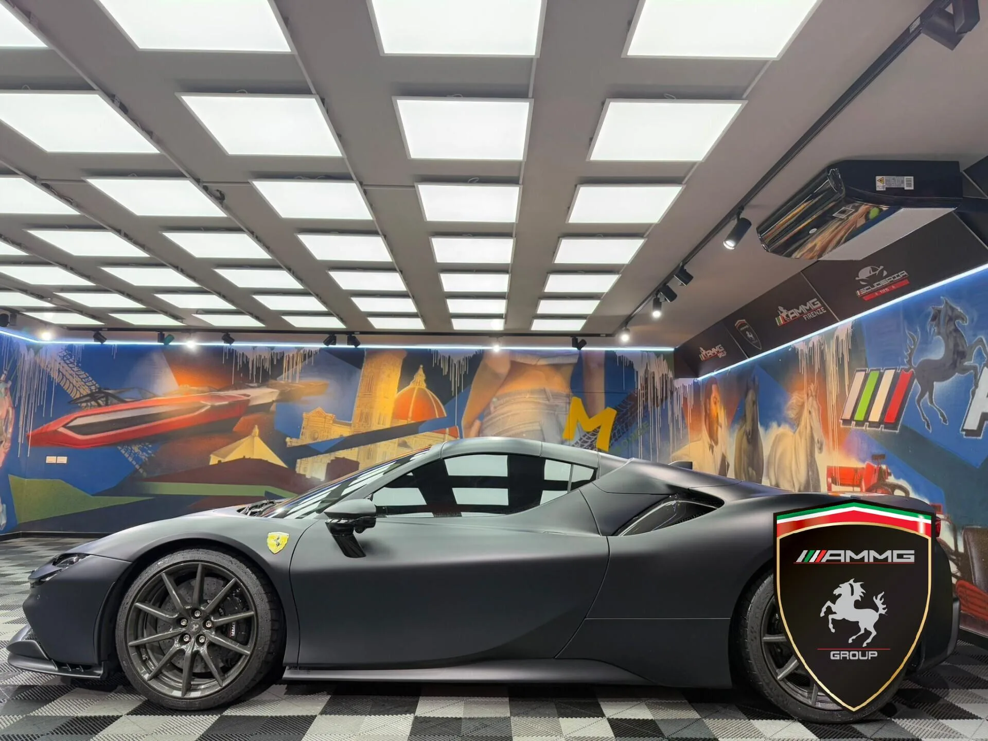 2025 Ferrari SF90 Spider, 8/15