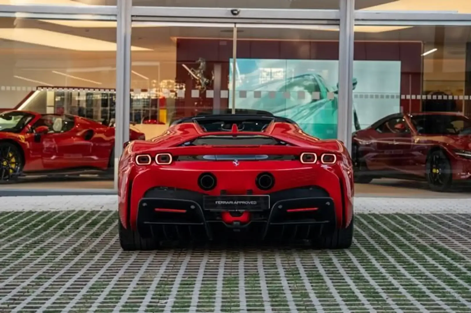 2025 Ferrari SF90 Spider, 4/22