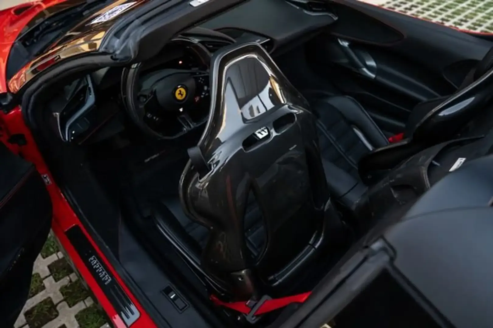 2025 Ferrari SF90 Spider, 16/22