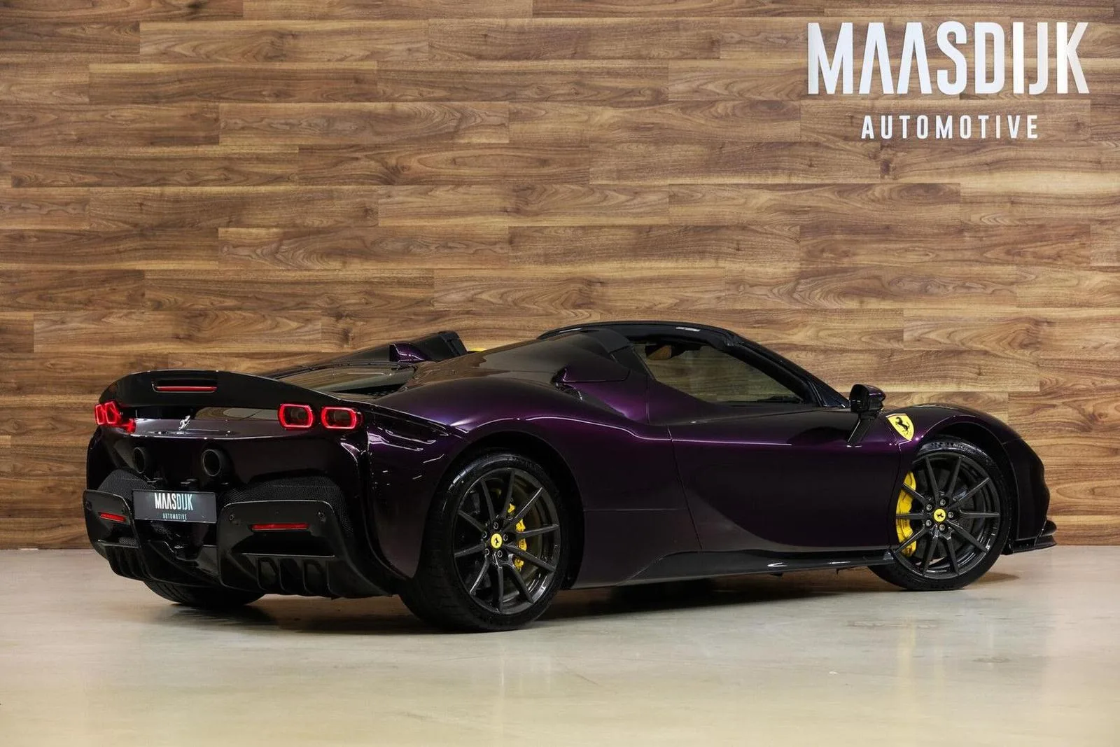 2025 Ferrari SF90 Spider Assetto Fiorano, 8/30