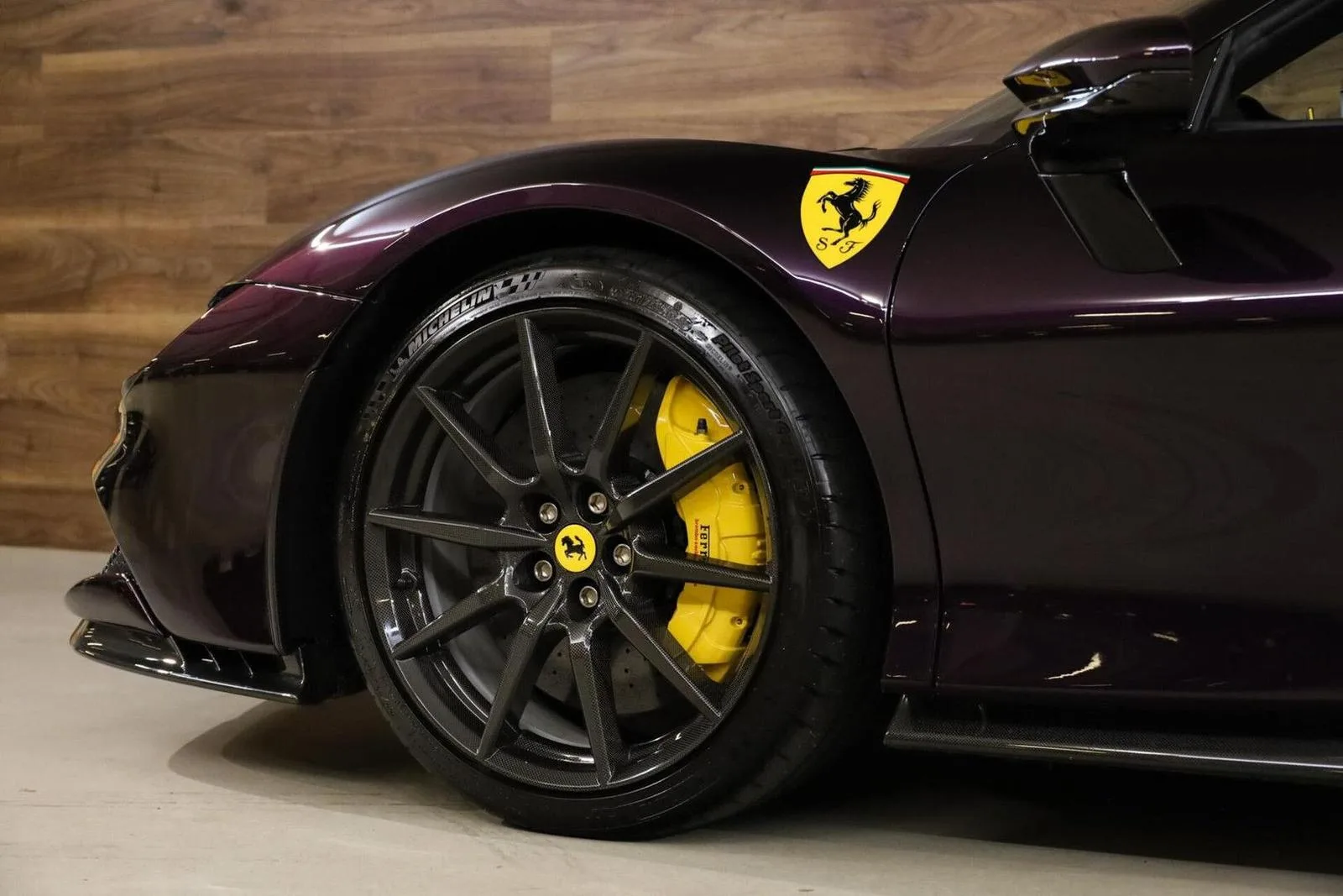 2025 Ferrari SF90 Spider Assetto Fiorano, 26/30