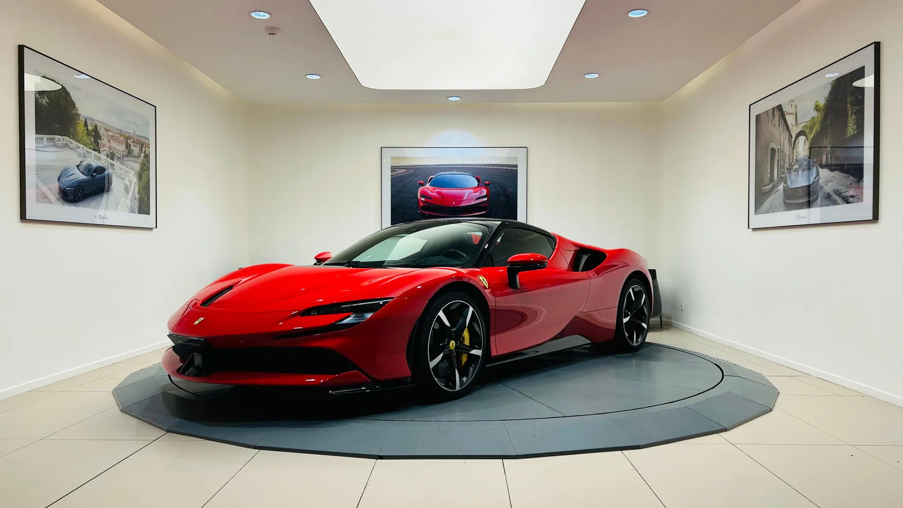 2025 Ferrari SF90 Spider, 11/30