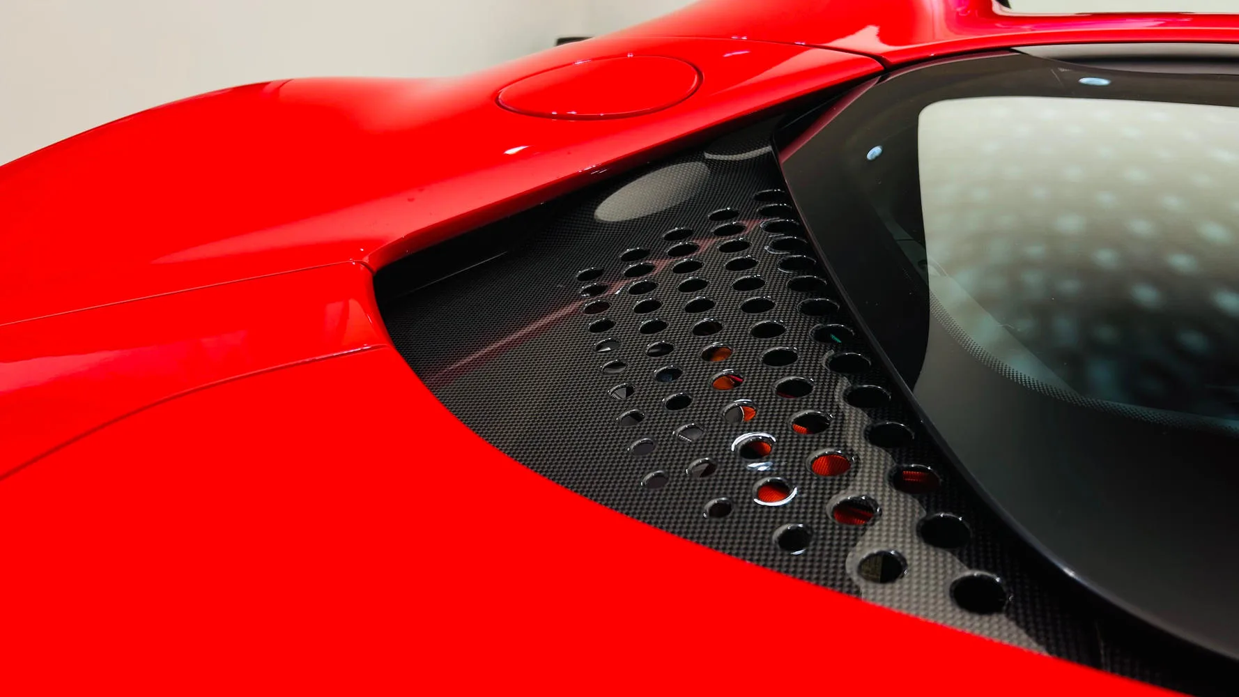 2025 Ferrari SF90 Spider, 22/30