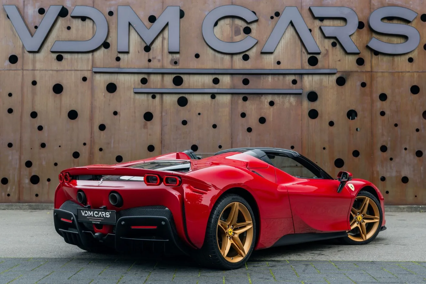 2025 Ferrari SF90 Spider proposée par un spécialiste de la supercar à Gronau, Allemagne, photo 4 sur 25
