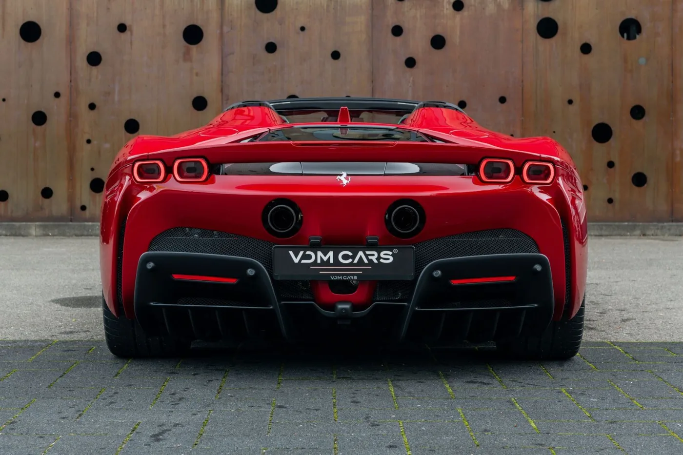 2025 Ferrari SF90 Spider proposée par un spécialiste de la supercar à Gronau, Allemagne, photo 5 sur 25