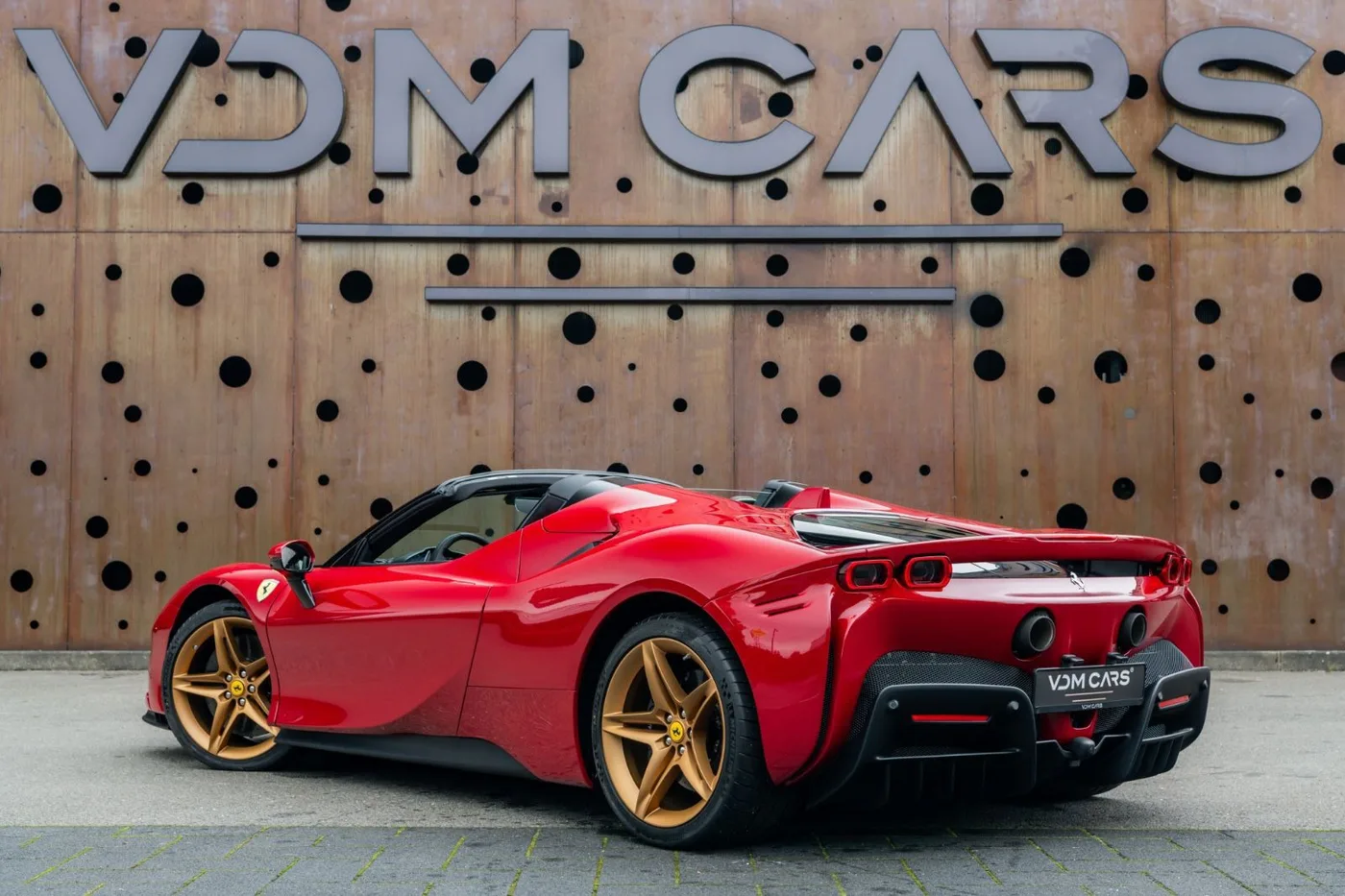 2025 Ferrari SF90 Spider proposée par un spécialiste de la supercar à Gronau, Allemagne, photo 6 sur 25