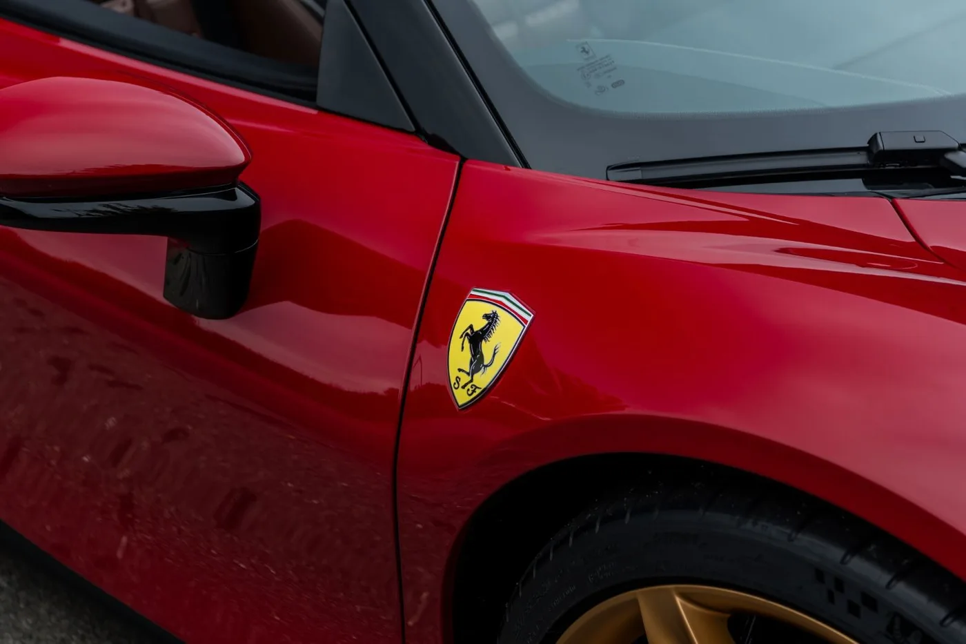 2025 Ferrari SF90 Spider proposée par un spécialiste de la supercar à Gronau, Allemagne, photo 10 sur 25
