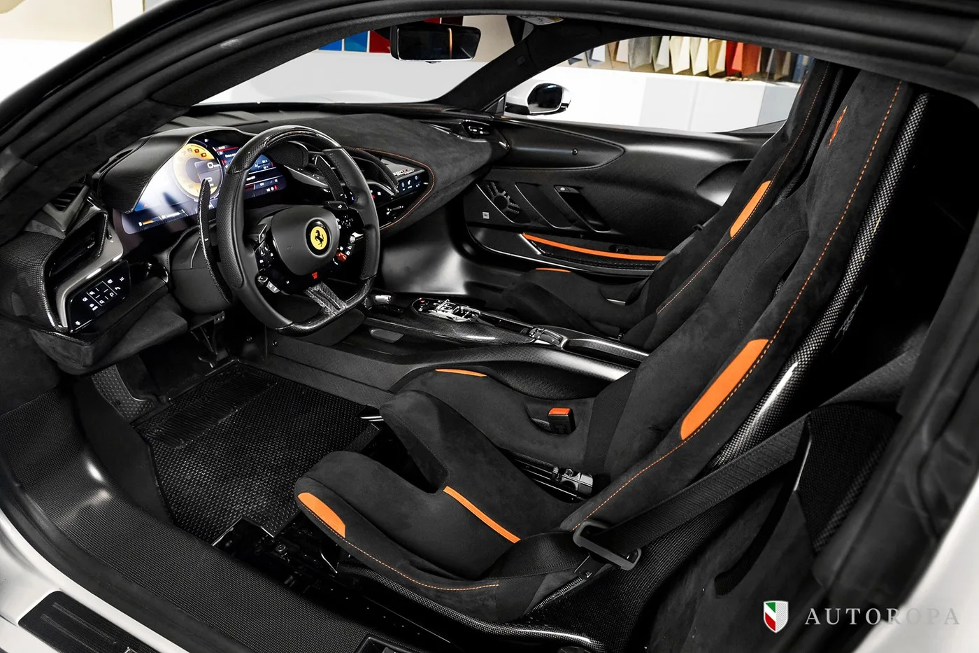 2025 Ferrari SF90 XX Limited Edition angeboten von einem offiziellen Ferrari und Maserati-Vertragshändler in Arlöv, Schweden, Foto 6 von 10