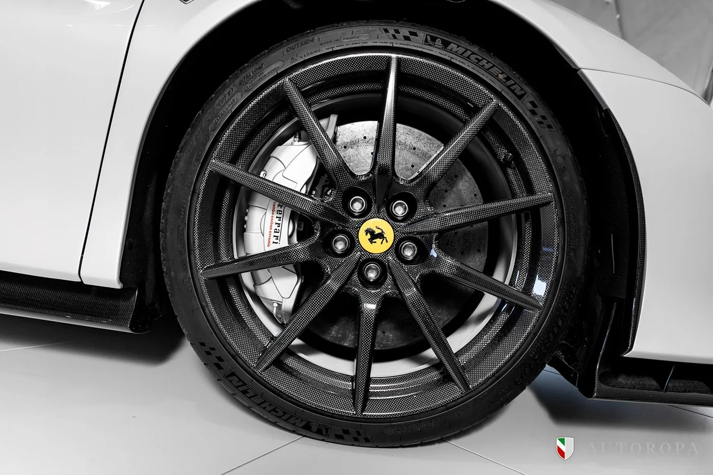 2025 Ferrari SF90 XX Limited Edition angeboten von einem offiziellen Ferrari und Maserati-Vertragshändler in Arlöv, Schweden, Foto 10 von 10