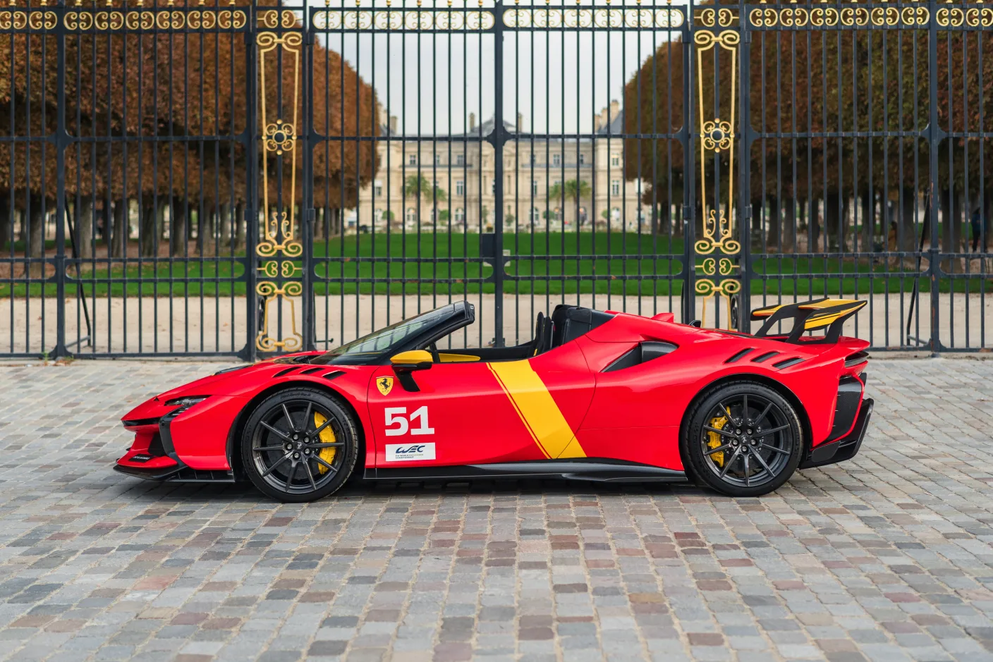 2025 Ferrari SF90 XX Spider Tailor Made, 4/30