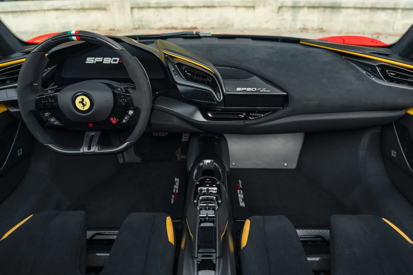 2025 Ferrari SF90 XX Spider Tailor Made, 11/30