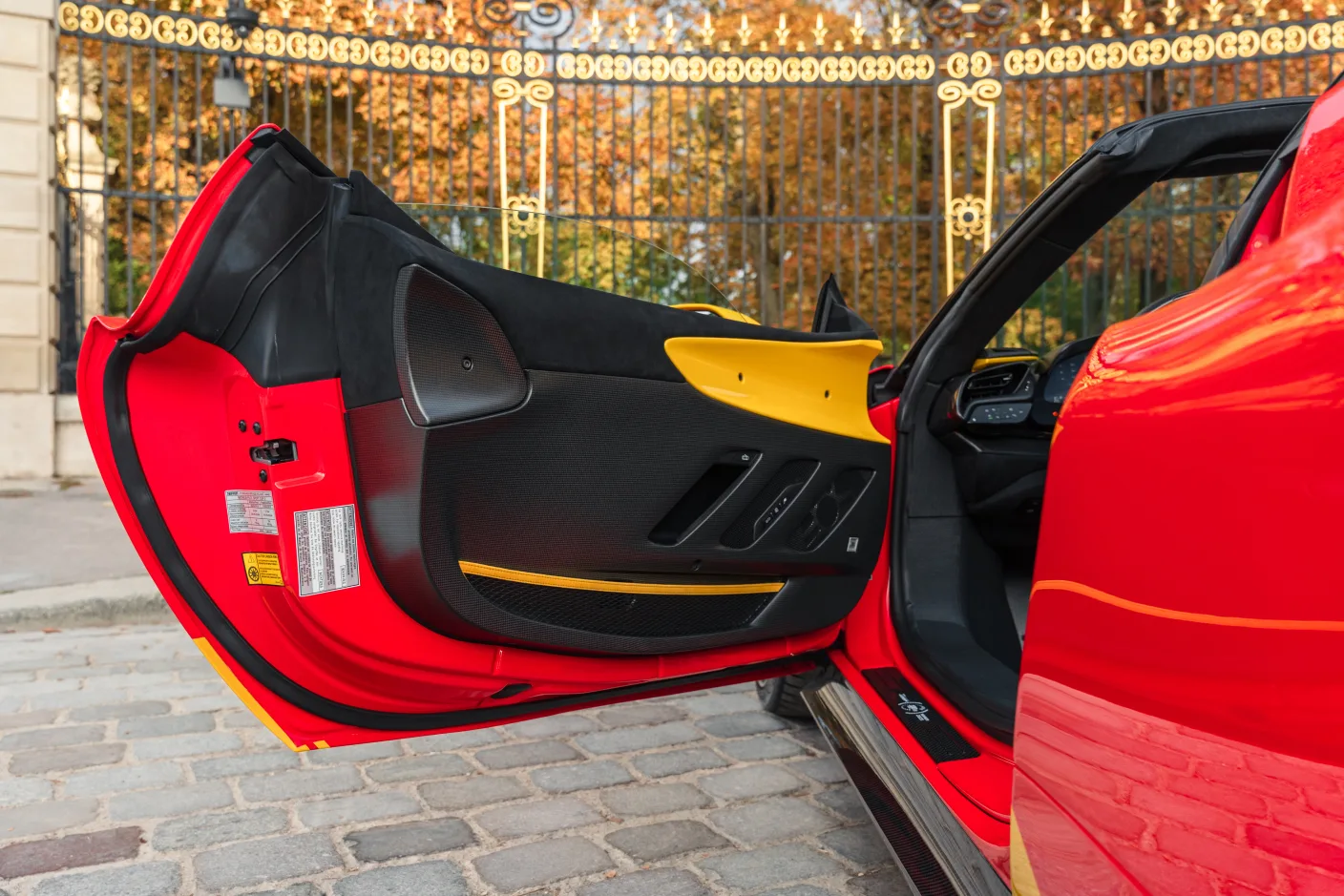 2025 Ferrari SF90 XX Spider Tailor Made, 16/30