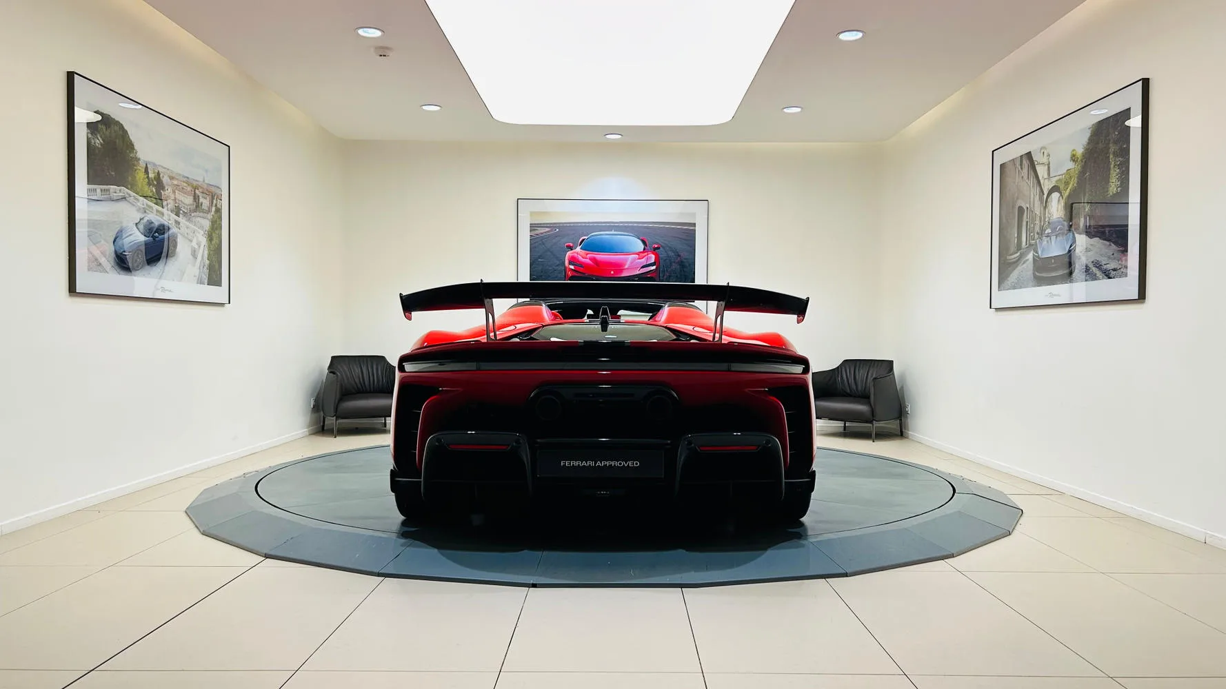 2025 Ferrari SF90 XX Spider, 4/30
