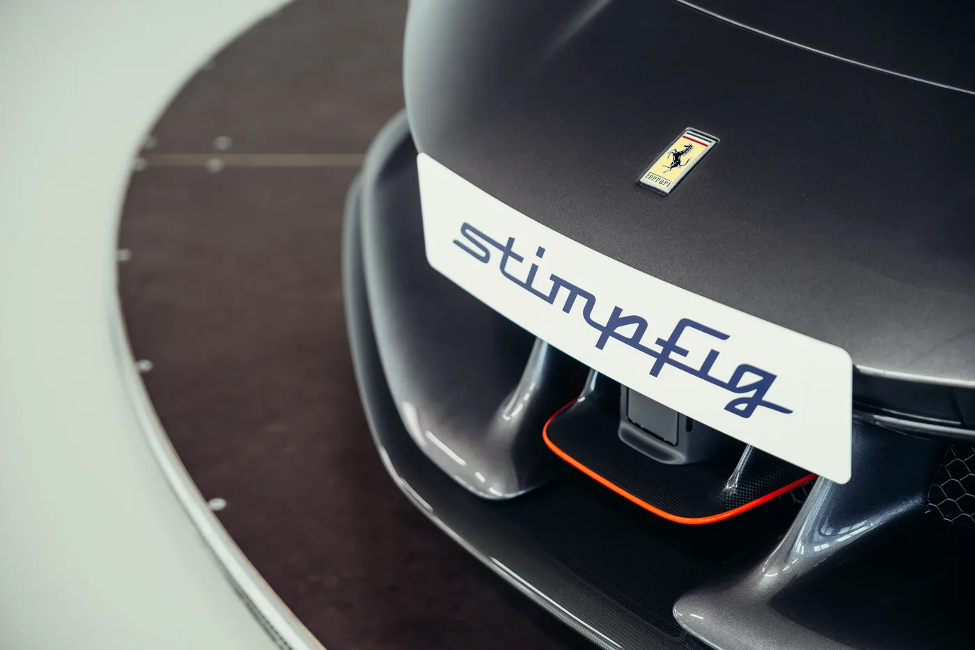 2025 Ferrari SF90 XX Stradale angeboten von einem Oldtimerspezialisten in Stuttgart, Deutschland, Foto 14 von 25