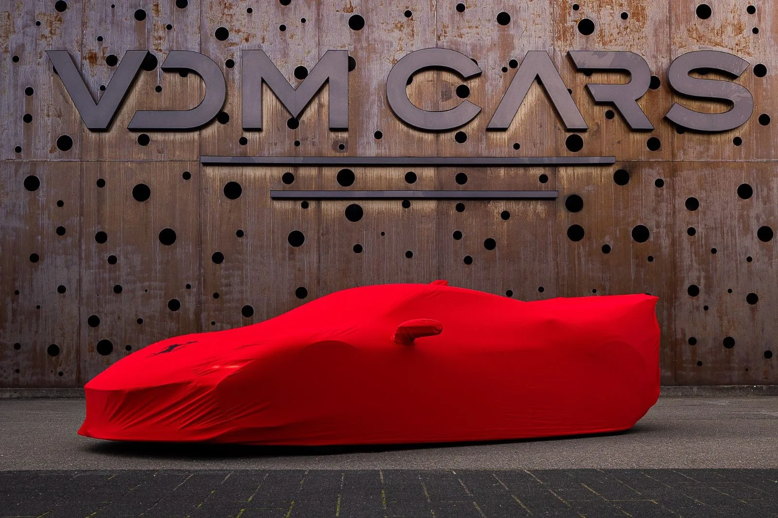 2025 Ferrari SF90 XX Stradale proposée par un spécialiste de la supercar à Gronau, Allemagne, photo principale