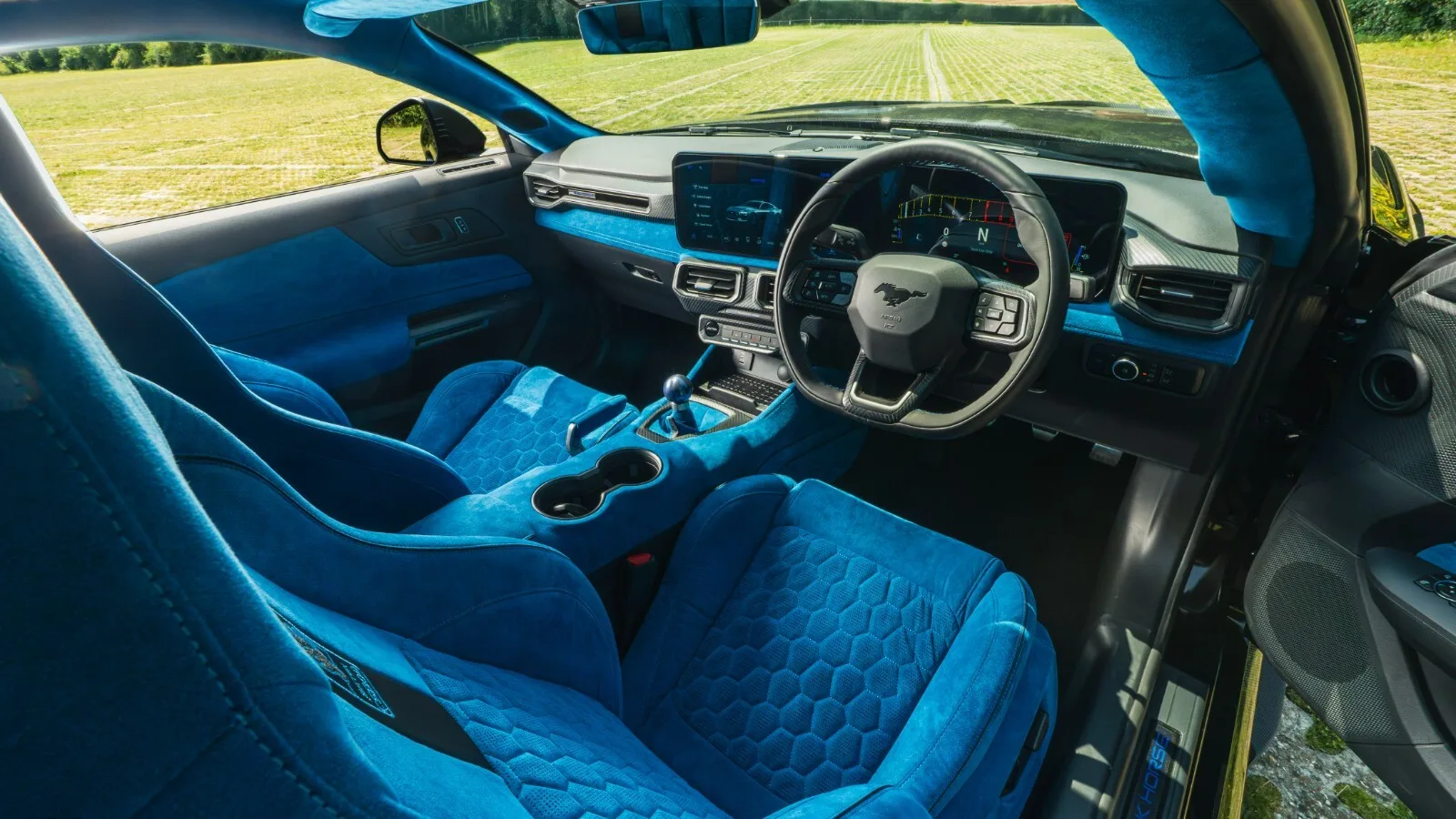 2025 Ford Mustang Dark Horse CS800, 5/9