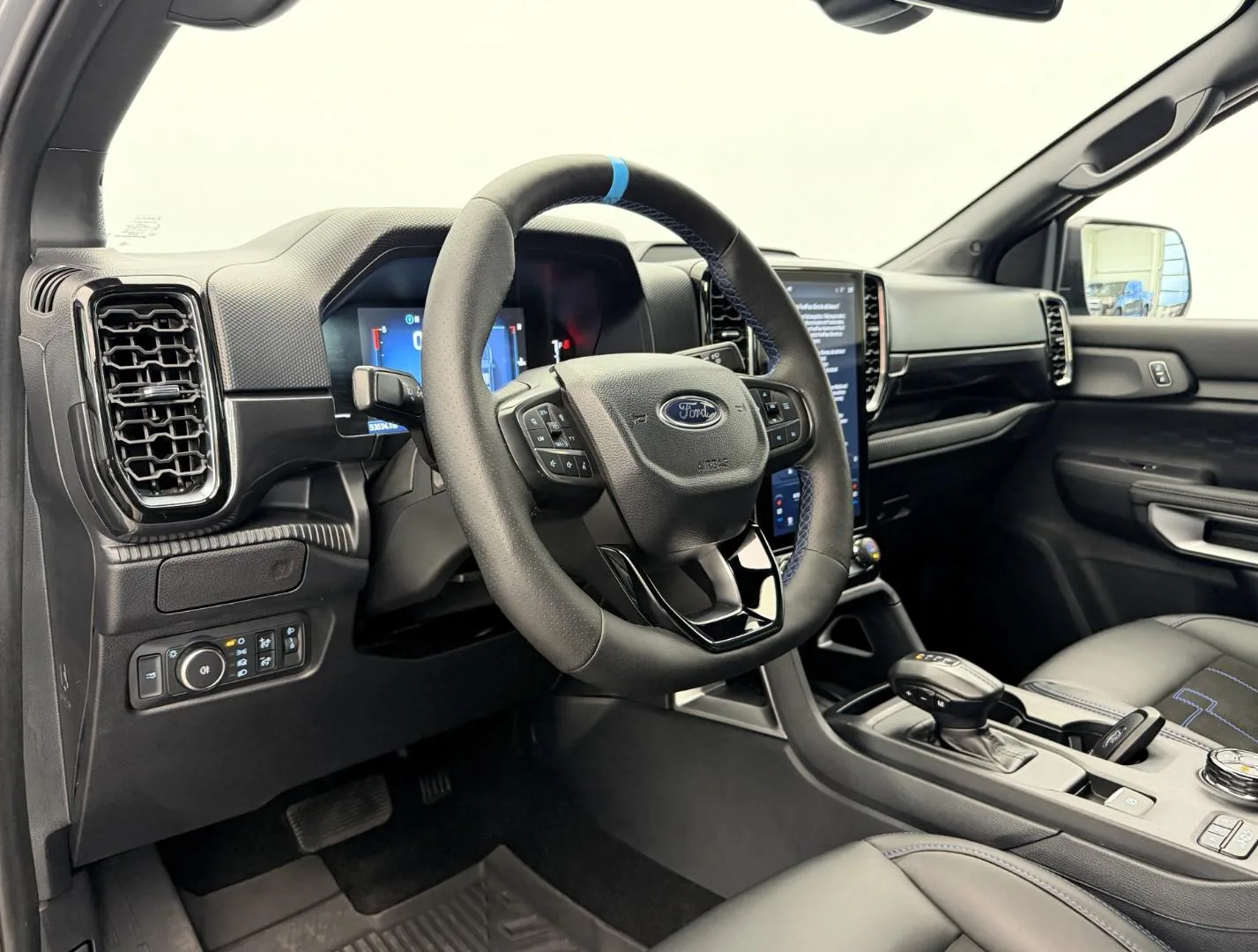 2025 Ford Ranger MS-RT, 16/30