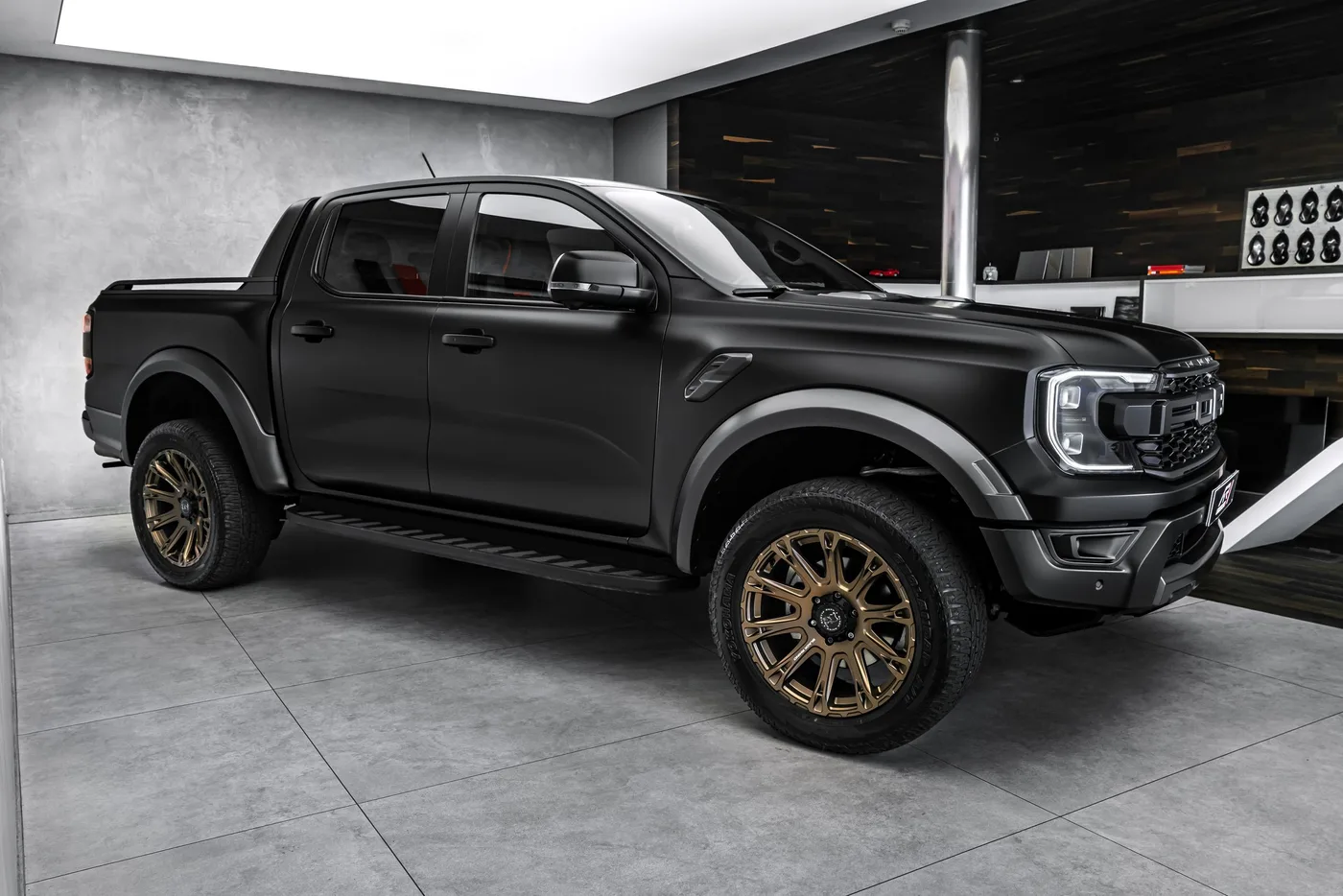 2025 Ford Ranger Raptor angeboten von einem Fachhändler in Ostrava, Tschechien, Foto 4 von 15