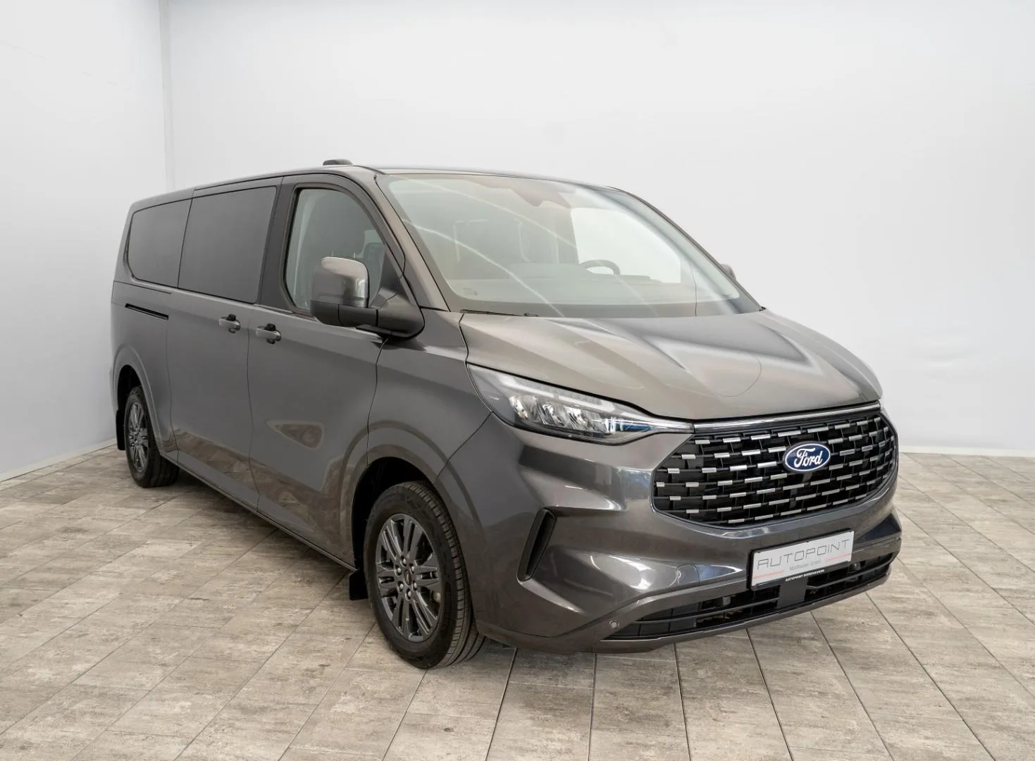 2025 Ford Tourneo Custom Titanium, 6/25