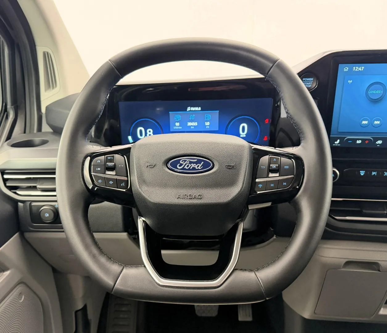 2025 Ford Tourneo Custom Titanium, 10/25