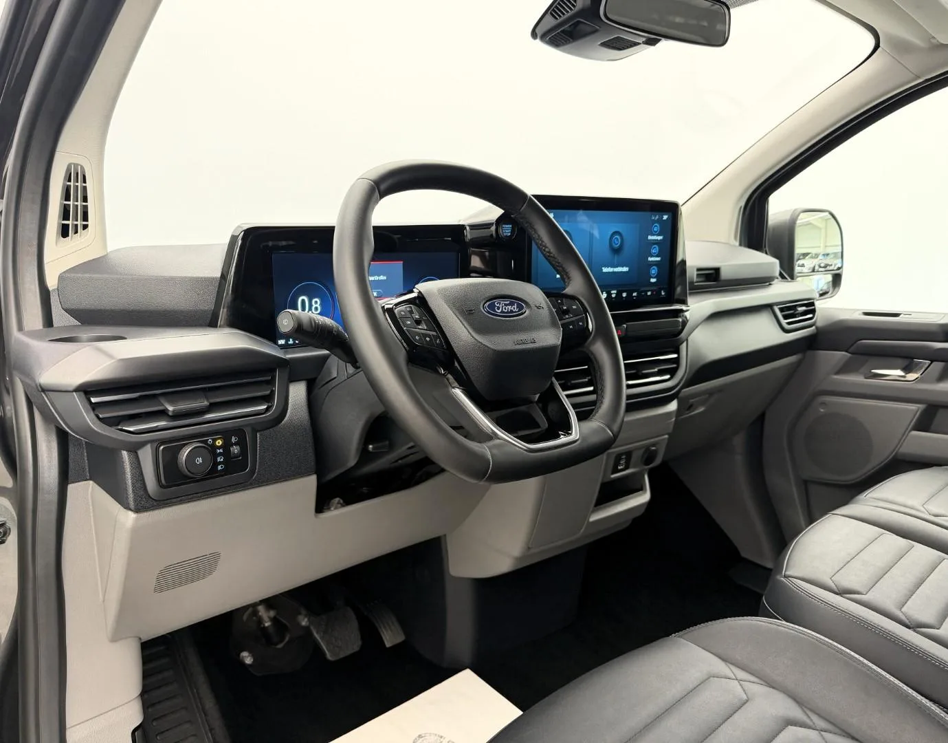 2025 Ford Tourneo Custom Titanium, 11/25