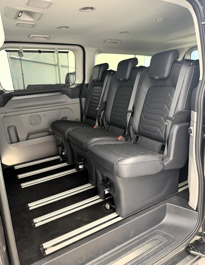 2025 Ford Tourneo Custom Titanium, 19/25