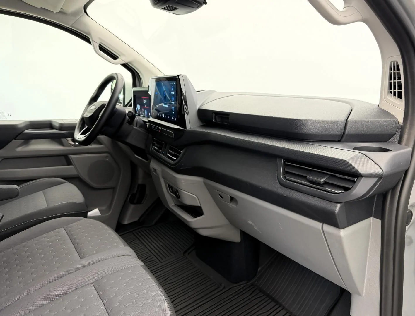 2025 Ford Transit Custom Limited, 13/28