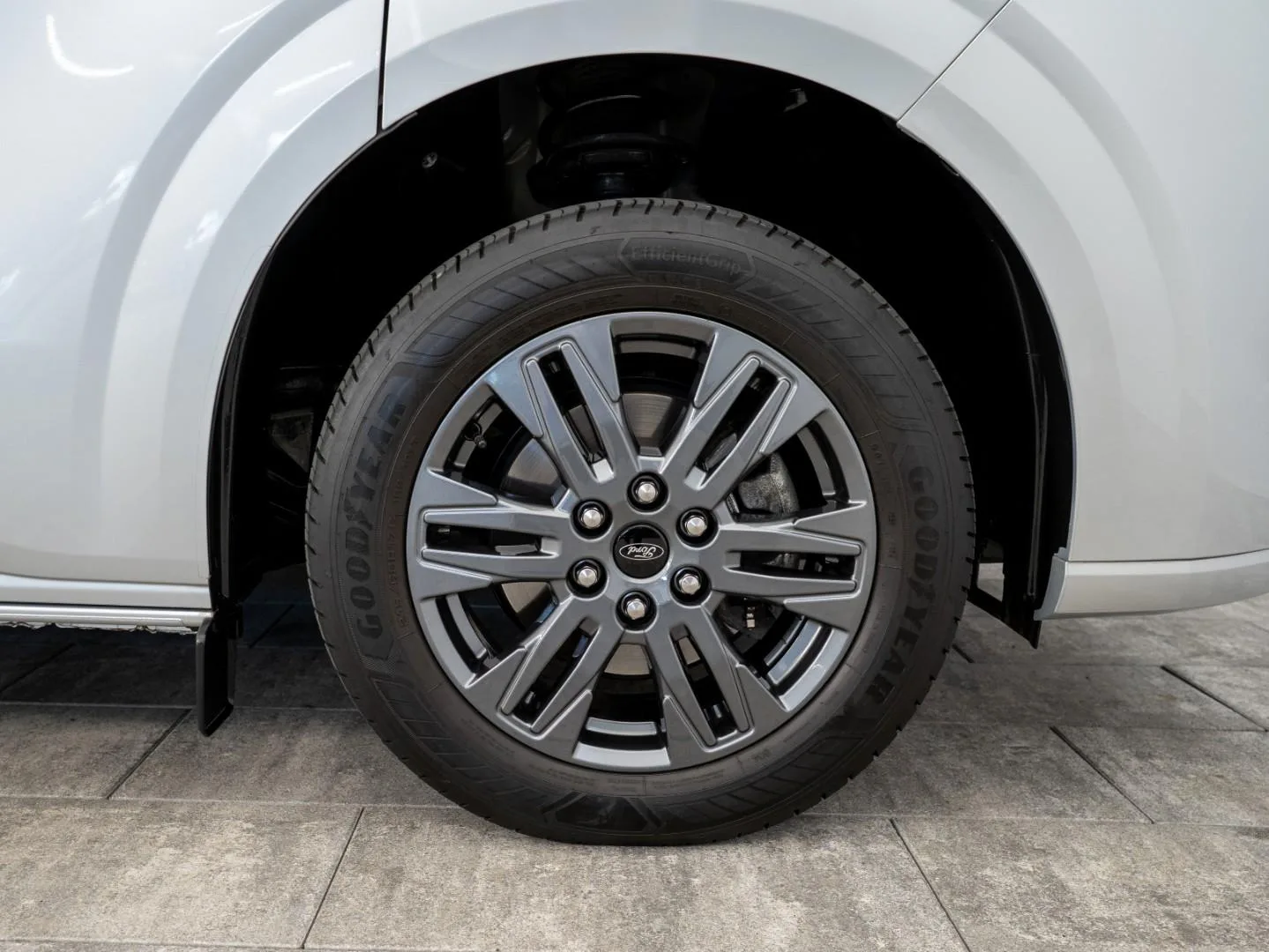 2025 Ford Transit Custom Limited, 22/28