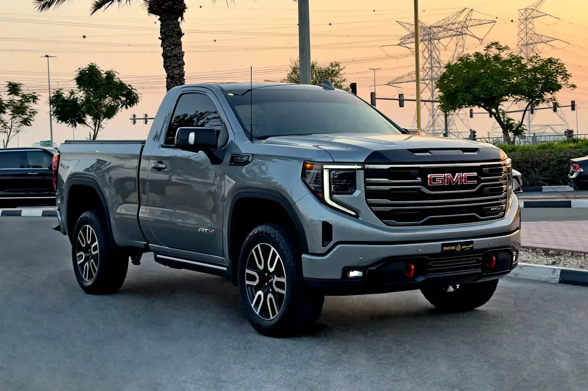 2025 GMC Sierra 1500 AT4, 3/11