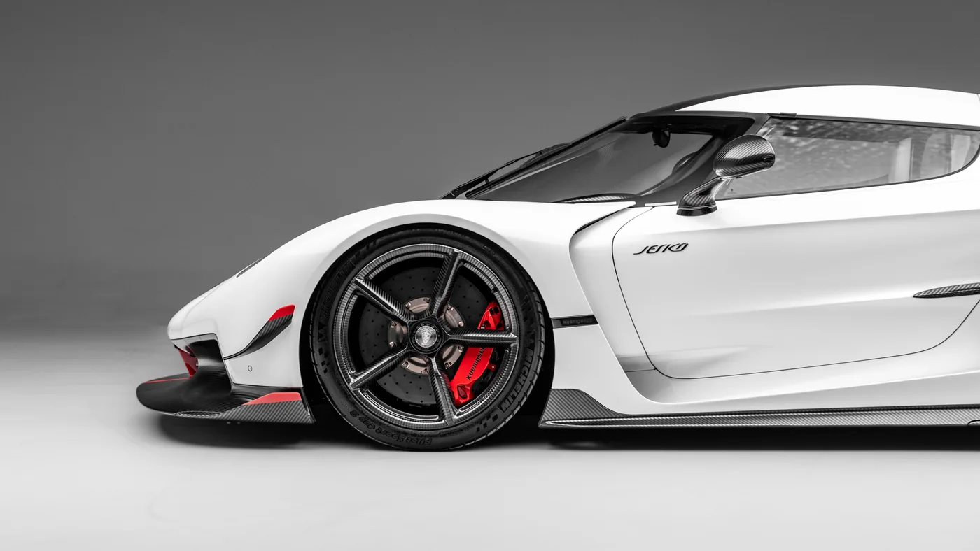 2025 Koenigsegg Jesko Attack offered by a specialist dealer in Sunningdale, United Kingdom, photo 8 of 10