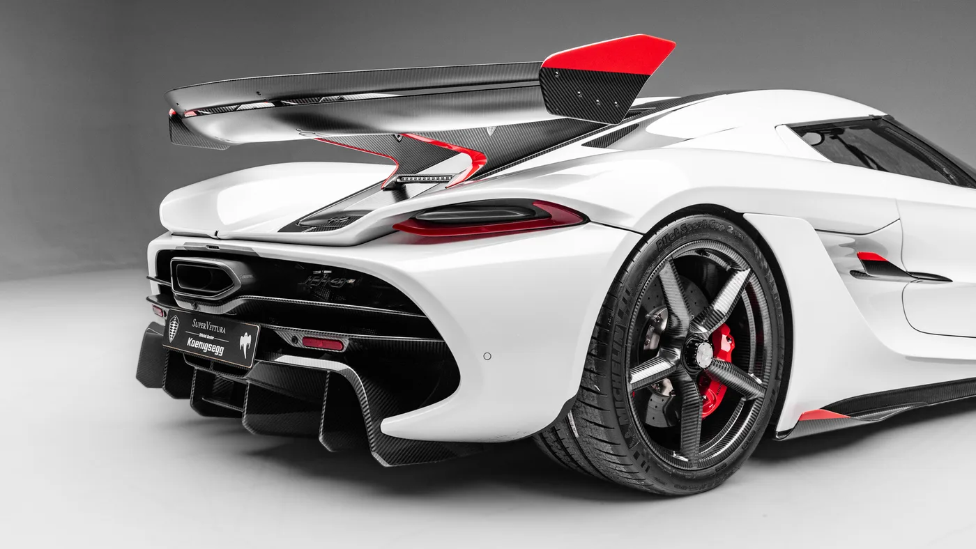 2025 Koenigsegg Jesko Attack offered by a specialist dealer in Sunningdale, United Kingdom, photo 10 of 10