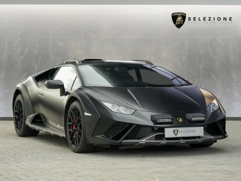 2025 Lamborghini Huracán Sterrato angeboten von einer Vertragshändlergruppe in London, Vereinigtes Königreich, Hauptfoto