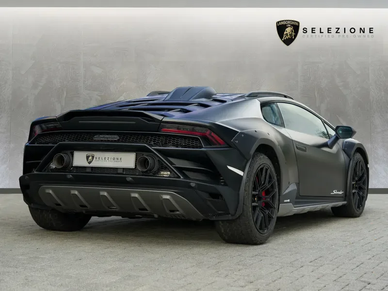 2025 Lamborghini Huracán Sterrato, 3/20