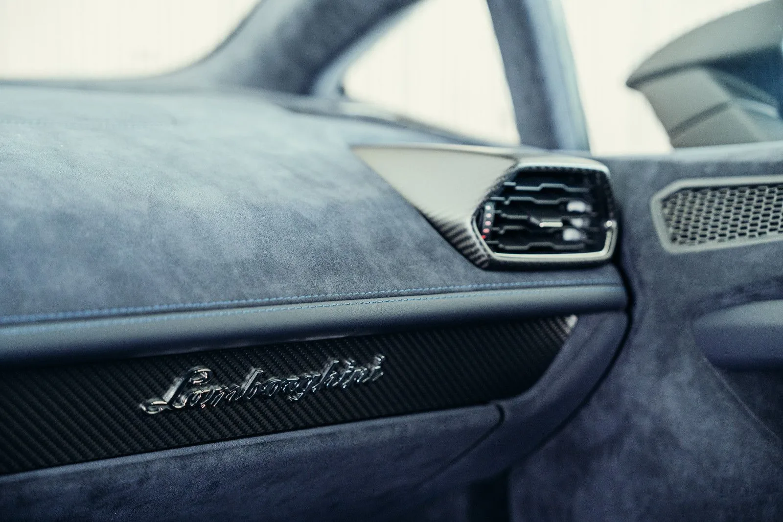2025 Lamborghini Huracán Sterrato, 30/30
