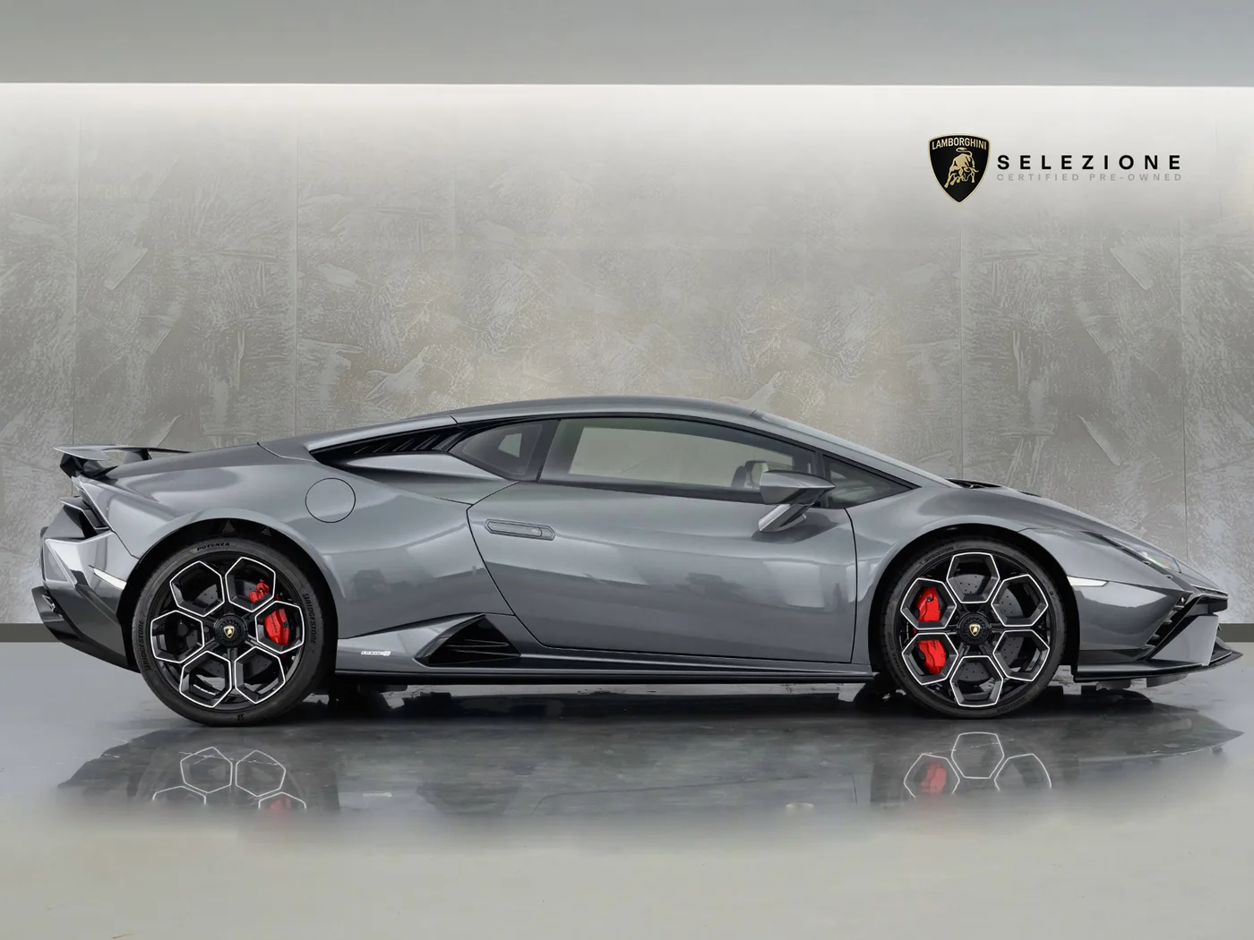 2025 Lamborghini Huracán Tecnica angeboten von einer Vertragshändlergruppe in Hatfield, Vereinigtes Königreich, Foto 2 von 20