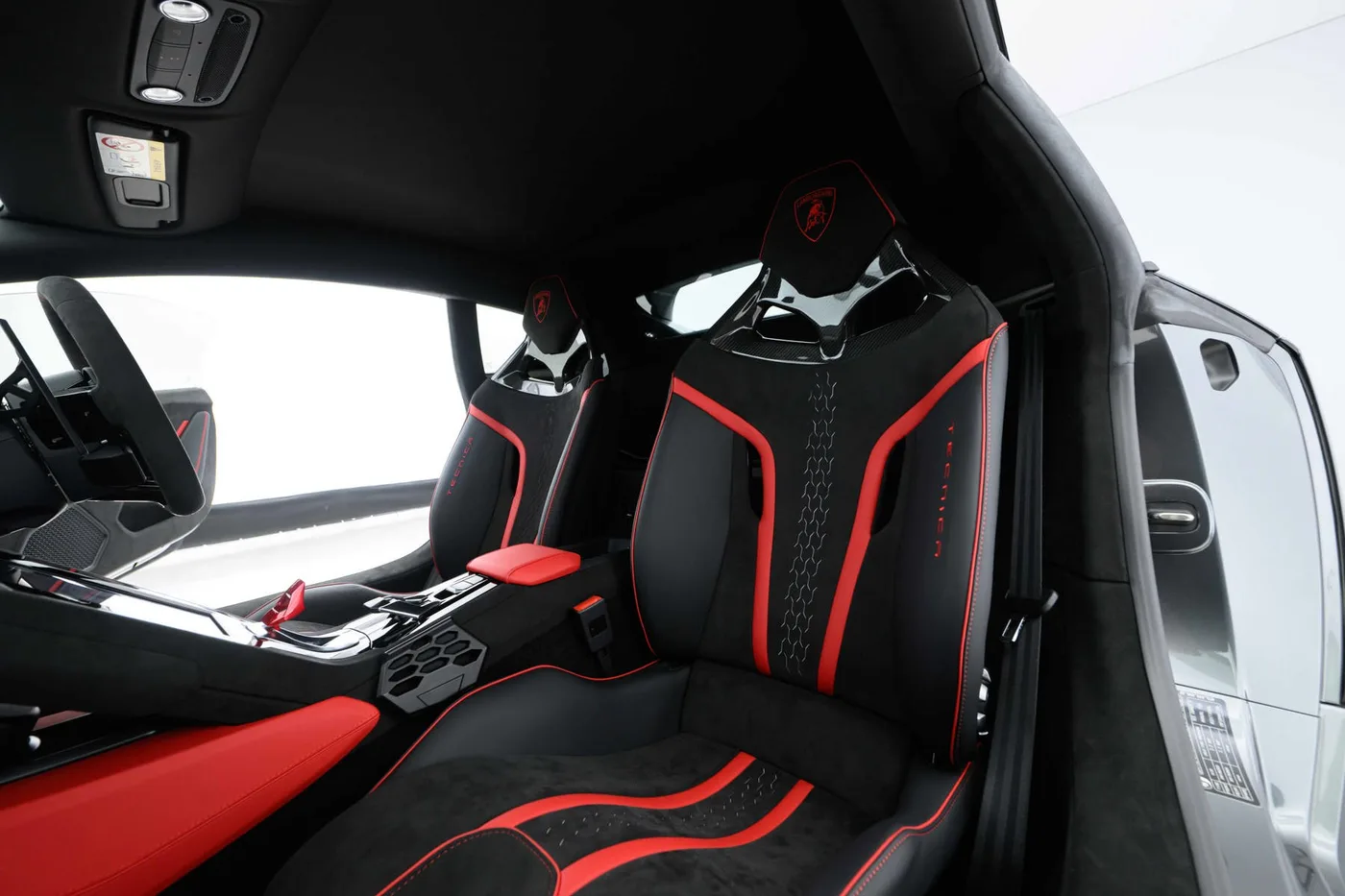 2025 Lamborghini Huracán Tecnica angeboten von einer Vertragshändlergruppe in Hatfield, Vereinigtes Königreich, Foto 17 von 20