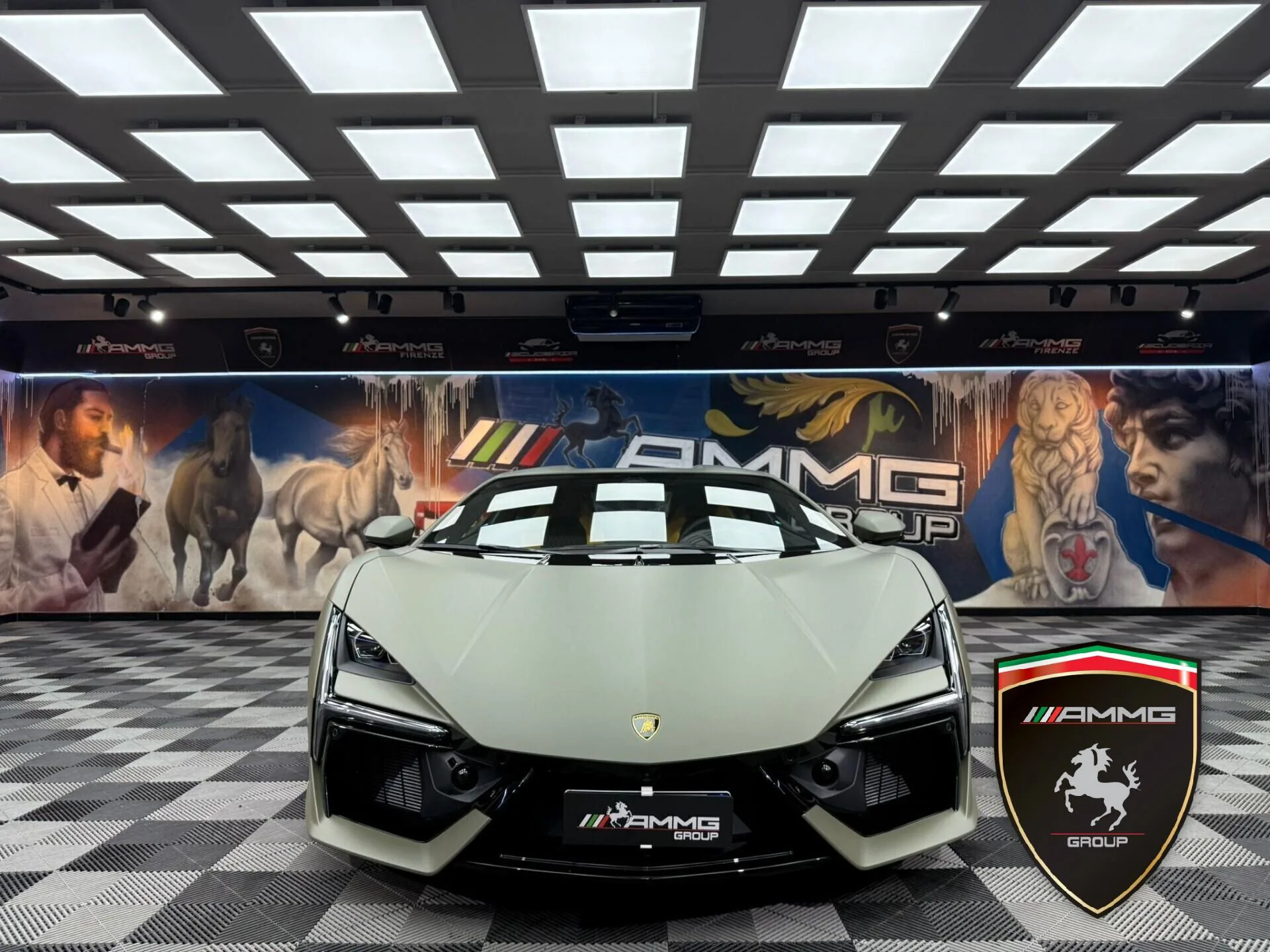 2025 Lamborghini Revuelto, 2/15